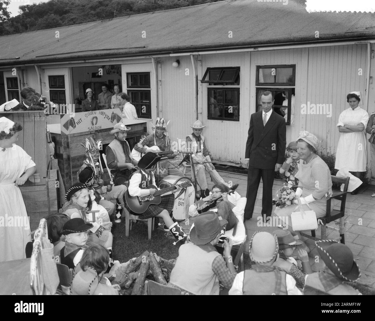 Download Queen Songs High Resolution Stock Photography And Images Alamy