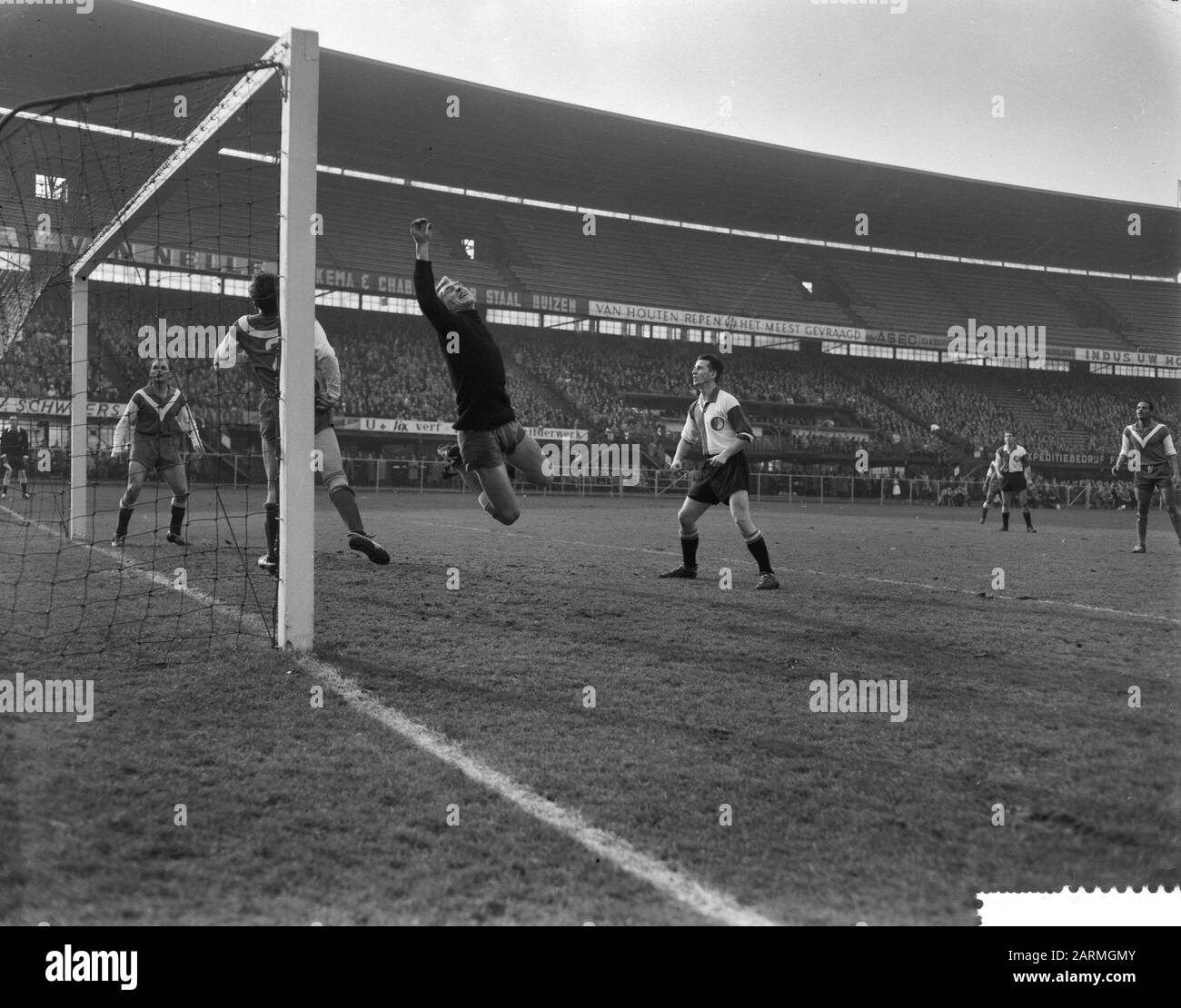 Feyenoord's Most Productive Attack Since 1961/62: A Historic Scoring Run Feyenoord's Most Productive Attack Since 1961/62: A Historic Scoring Run