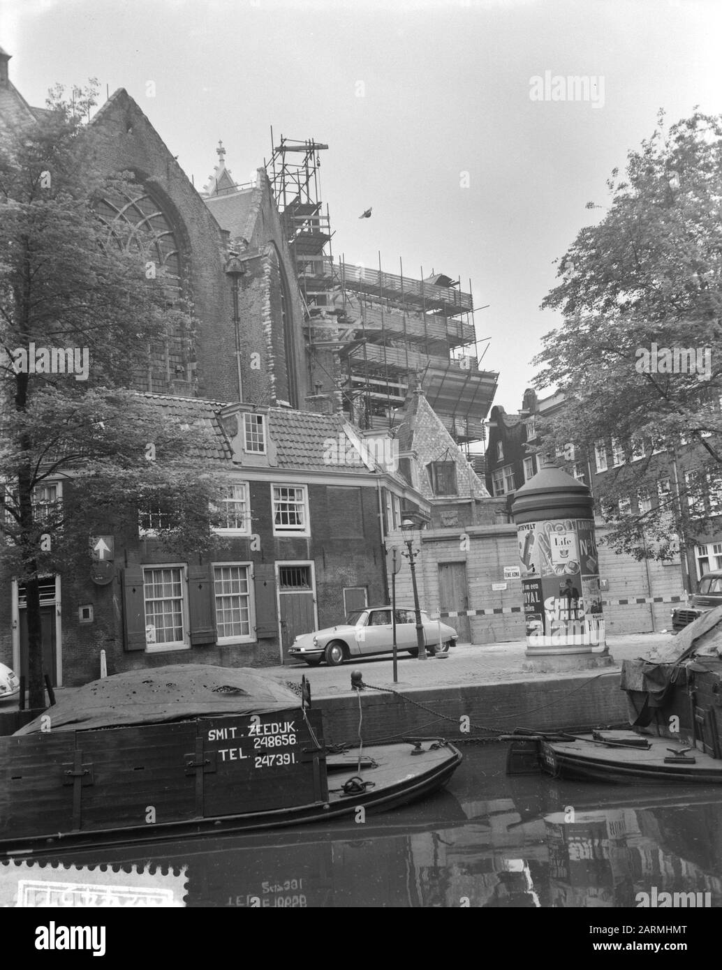 Old buildings restoration Black and White Stock Photos & Images - Alamy