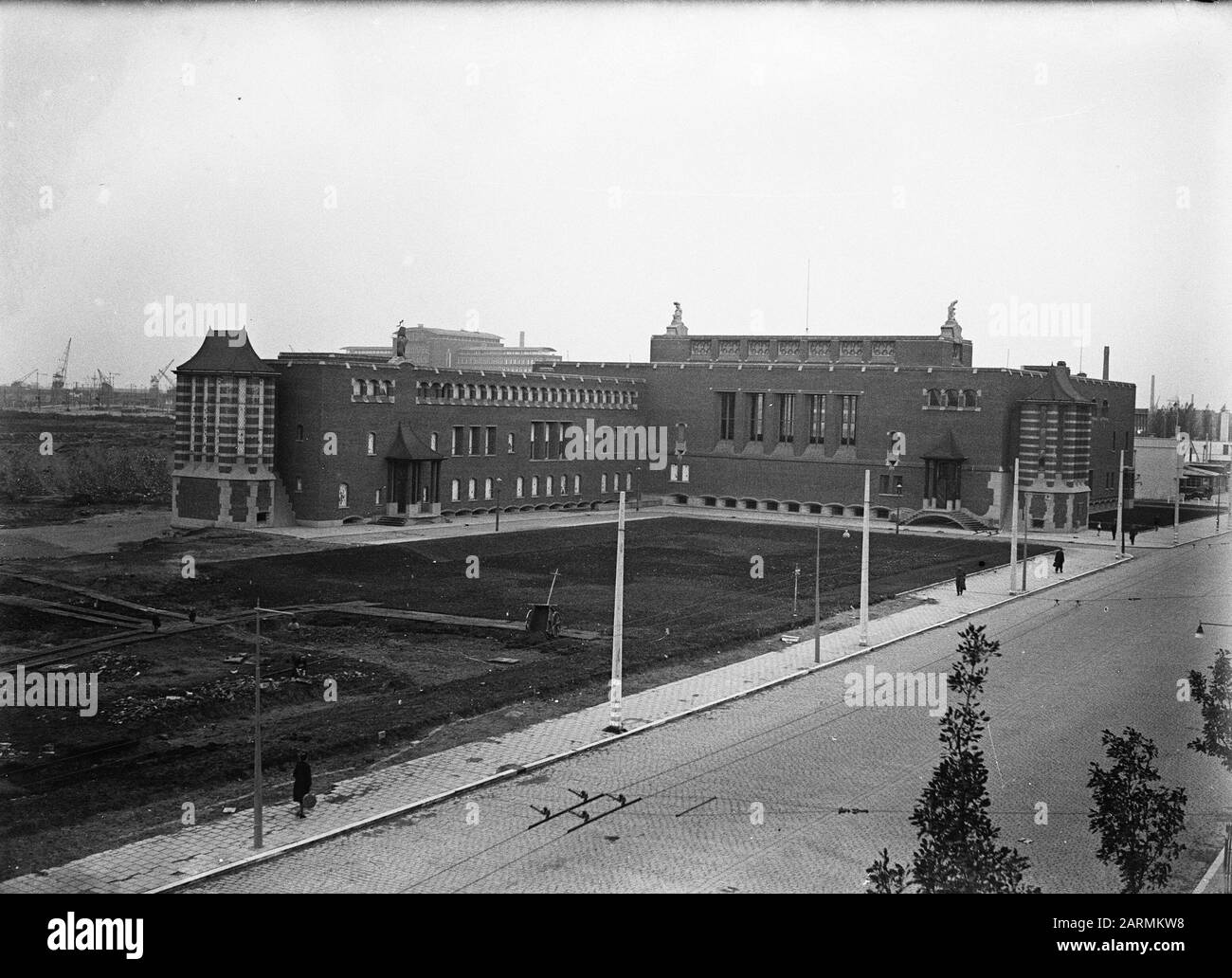 Building of the National Technical Institute for Maritime and Aviation in Rotterdam Date: 1945 Location: Rotterdam, Zuid-Holland Keywords: buildings, institutes, aviation, education, Shipping Stock Photo