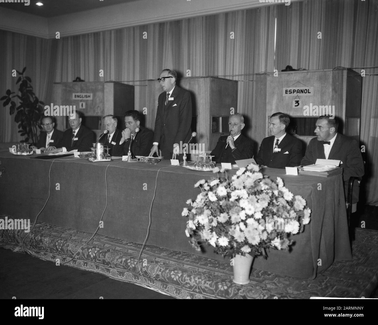 International Conference on Agriculture and Public Health related to radiation. Saschny, ir. Smeets, dr. Sido minister Marijnen, Dols, Muntendam, Finn Devik and Date: 11 December 1961 Keywords: conferences Personal name: Dr. Sidow, Ir. Smeets, Marijnen, Victor Stock Photo