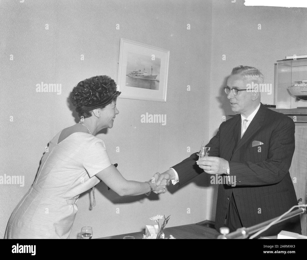 Tewaterlating at Zaandam of the Torpedo boarding vessel of the Royal Navy in Zaandam Date: 20 July 1962 Location: Noord-Holland, Zaandam, Zaanstad Keywords: Tewaterlatingen  : Bilsen, Joop van/Anefo Stock Photo