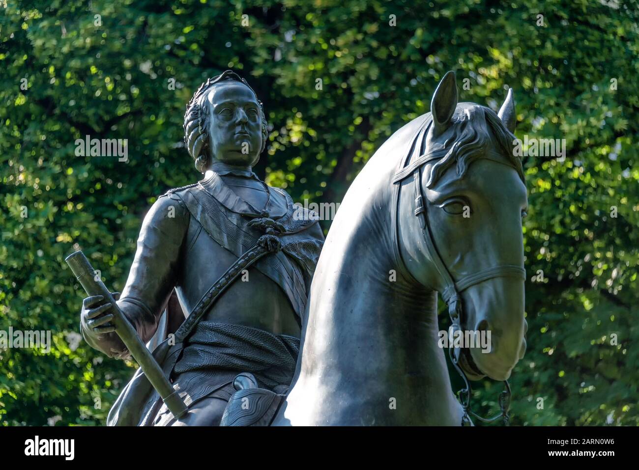 View of the Franz Stephan von Lothringen Statue in the Burggarten park Stock Photo