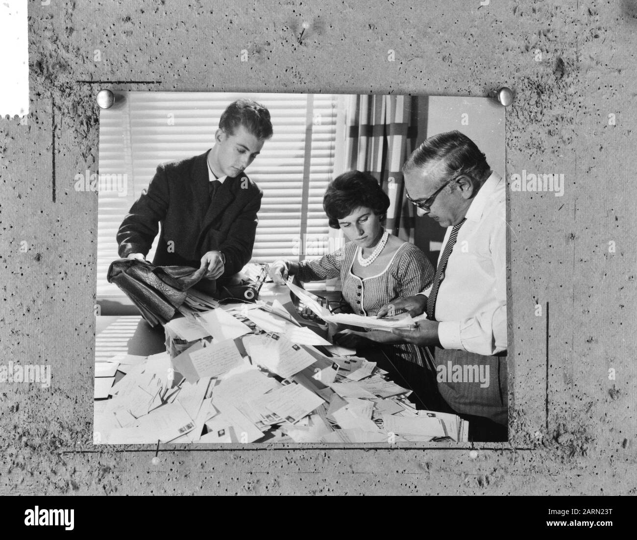 Who knows this man. Letters to NFM Date: September 18, 1963 Keywords: LETTERS Stock Photo