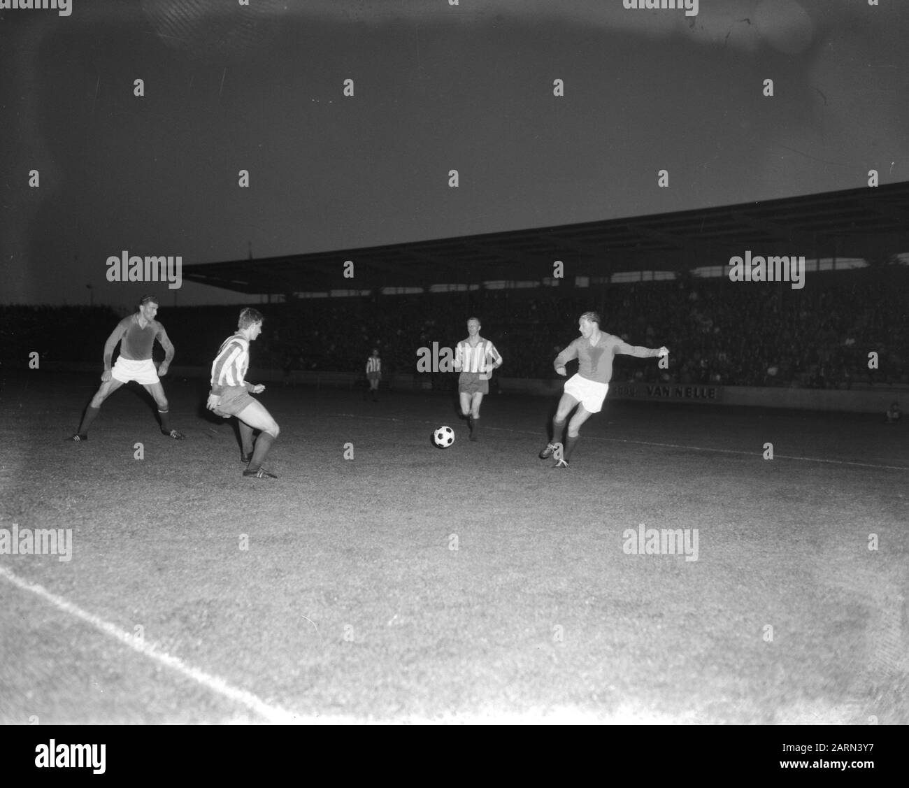 Preliminary Dutch team against Young Orange, Game Moment Date: May 12, 1964 Keywords: national football, sport Person name: Young Orange Stock Photo