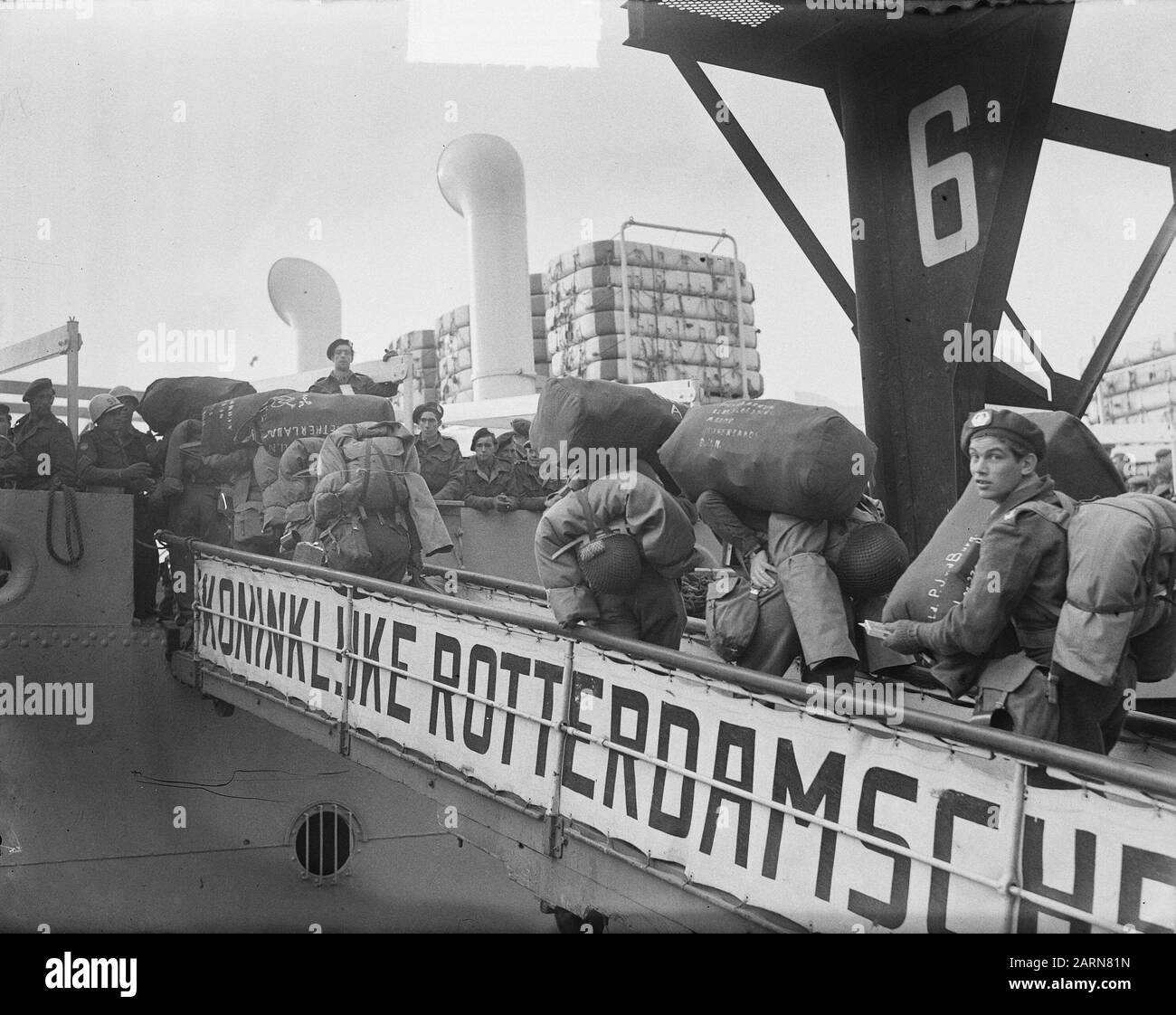 Departure of the volunteers Black and White Stock Photos & Images - Alamy