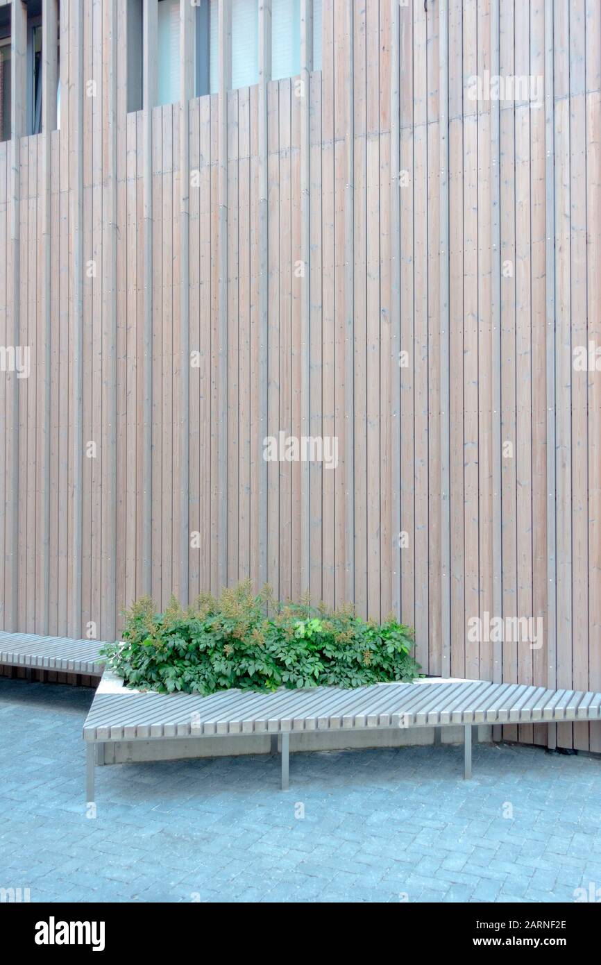 Modern Creative Scandinavian Style Urban Outdoor Wooden Bench
