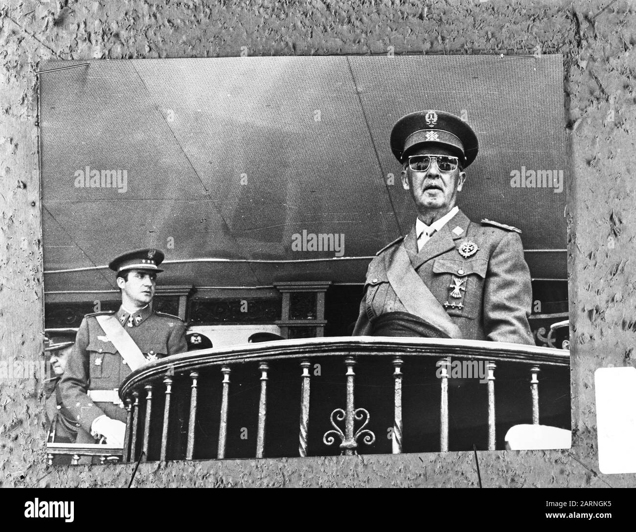 In Madrid it was commemorated that Franco won the civil war 30 years ago (1936 1939) during the Parade left Prince Juan Carlos de Bourbon, right General Franco Date: 5 June 1969 Location: Madrid Keywords: civil wars, commemorations, parades Personal name: Franco, Prince Juan Carlos de Bourbon Stock Photo