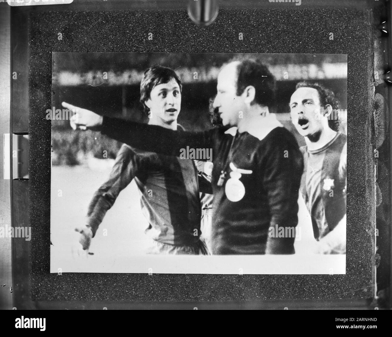 Match FC Barcelona against Malaga degenerate into brawl; Cruijff is sent out of field by referee Meleco Date: February 10, 1977 Keywords: sport, football Person name: Cruijff, Cruijff FC Barcelona, MALAGA Stock Photo