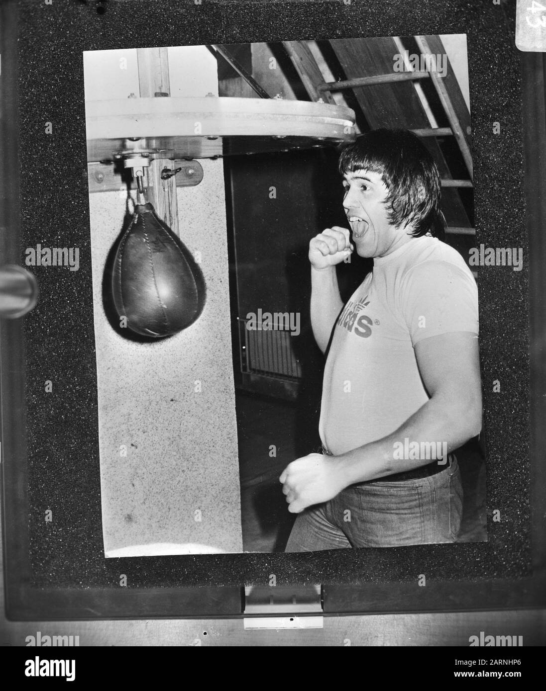 Spanish boxer Alfredo Evangelista challenges world champion Muhammad