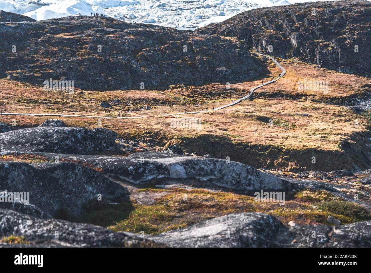 view-towards-icefjord-in-ilulissat-easy-hiking-route-to-the-famous