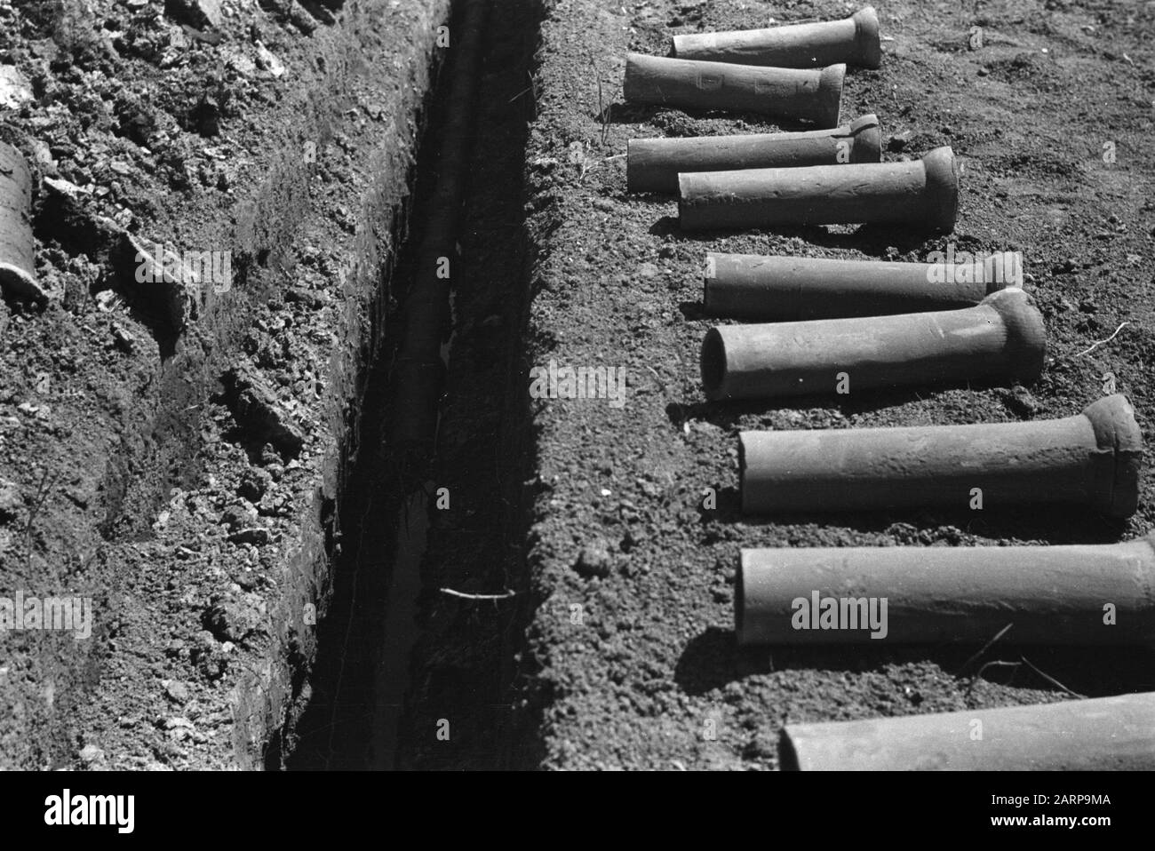 drainage tubes, drainage slots Date 1948 Location Zeeland Keywords