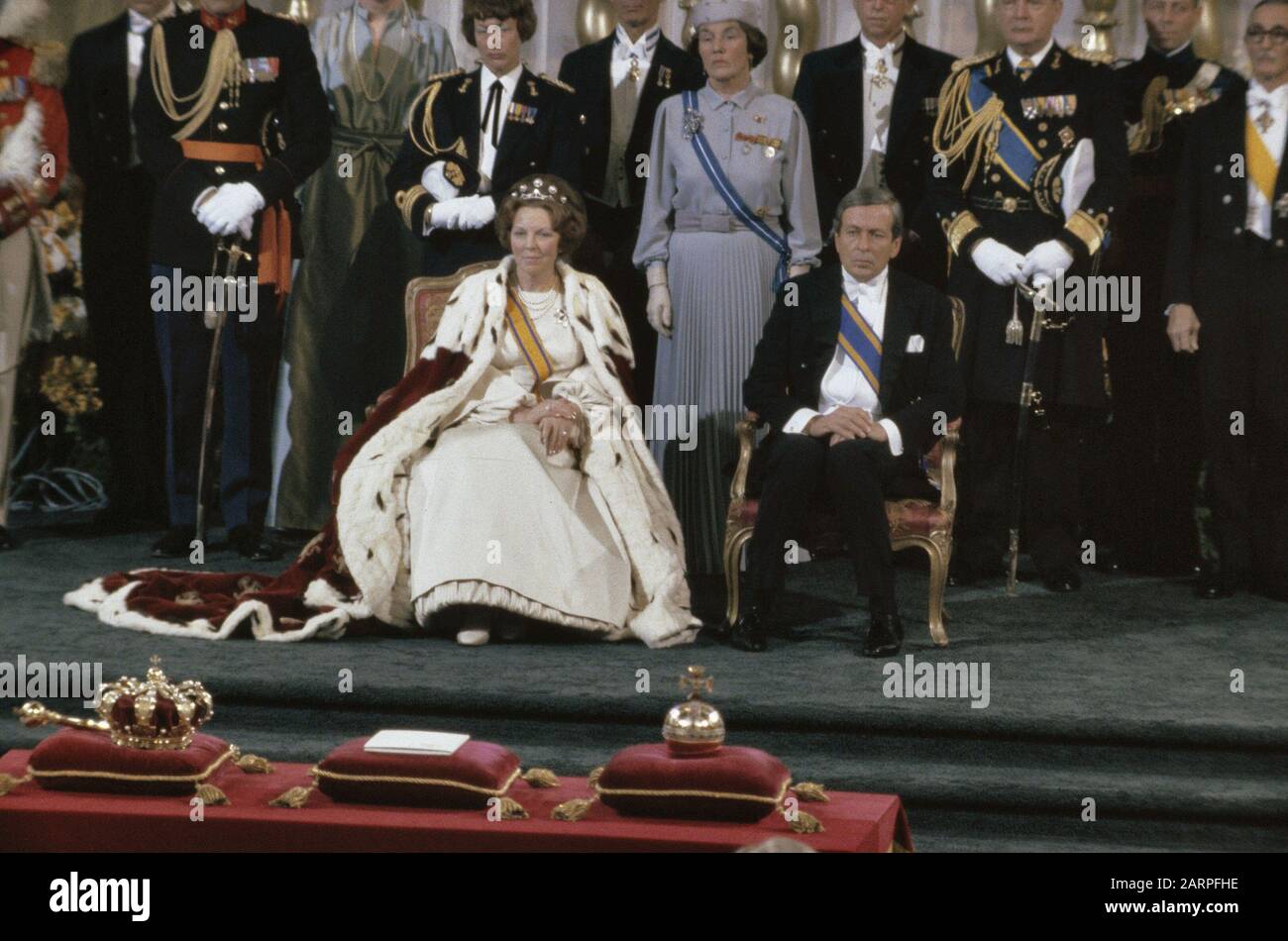 Throne change 30 April: inauguration in New Church; Princess Beatrix ...