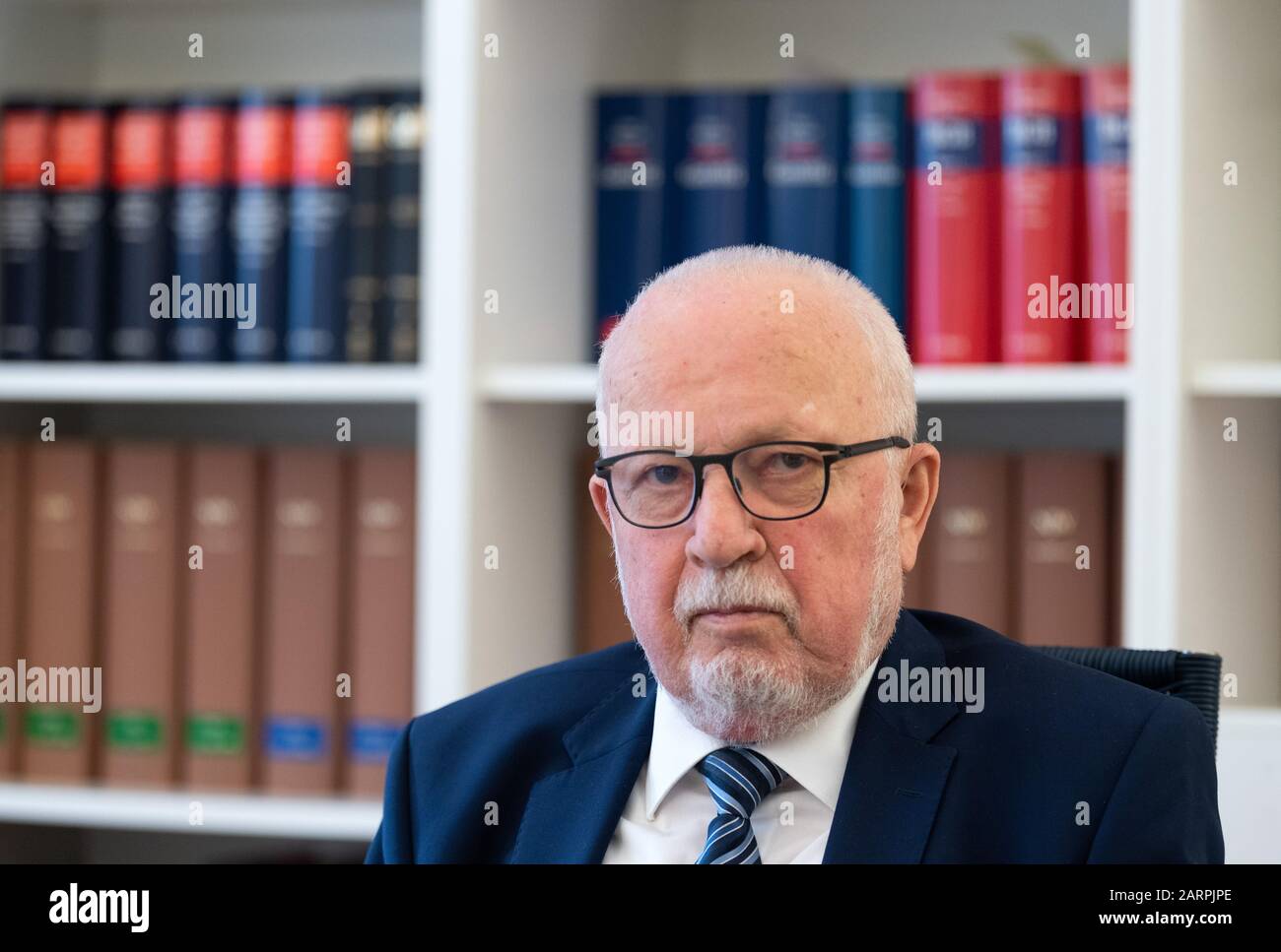 Berlin, Germany. 29th Jan, 2020. Lothar de Maiziere, lawyer, during a