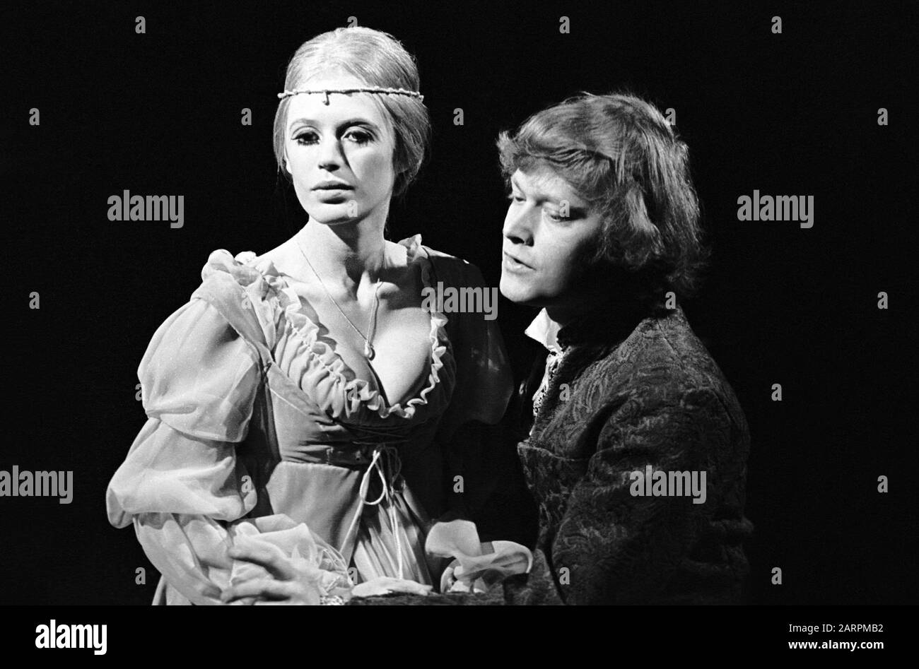 Marianne Faithfull as Ophelia, with Michael Pennington as Laertes, in HAMLET by Shakespeare directed by Tony Richardson at the Roundhouse, London in 1969. Marianne Faithfull, English singer, songwriter and actress, born 29 December 1946 in Hampstead, London. Stock Photo