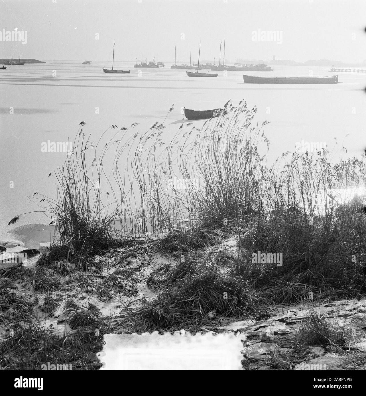 Shipping inhibition IJsselmeer Date: January 8, 1954 Location: IJsselmeer Stock Photo