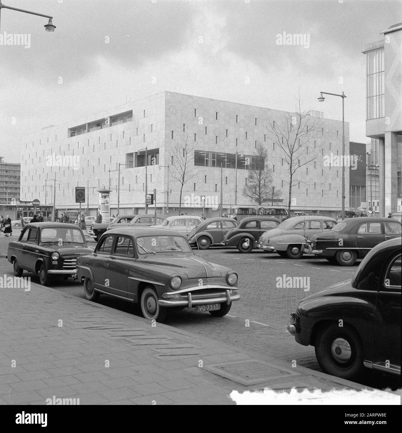 Shopping center rotterdam Black and White Stock Photos & Images - Alamy