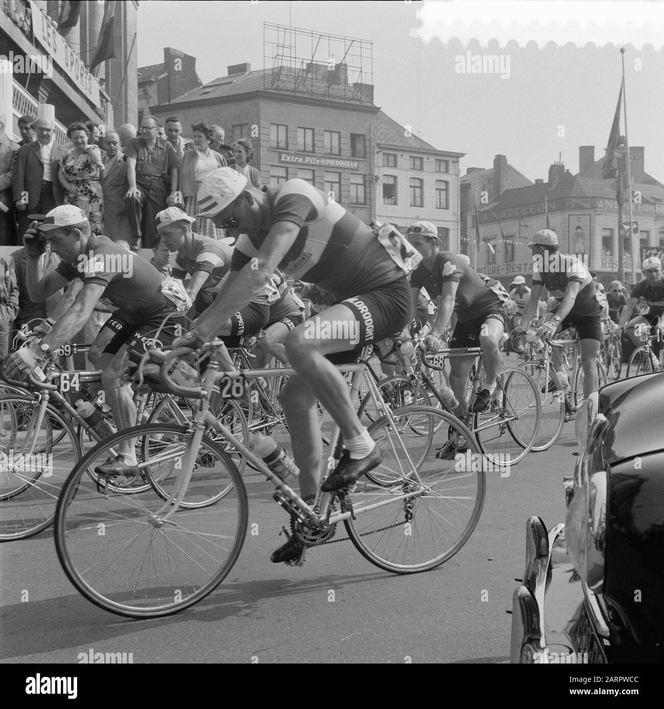 Tour de France, in Charleroi, the Dutch team. Start in Charleroi Date