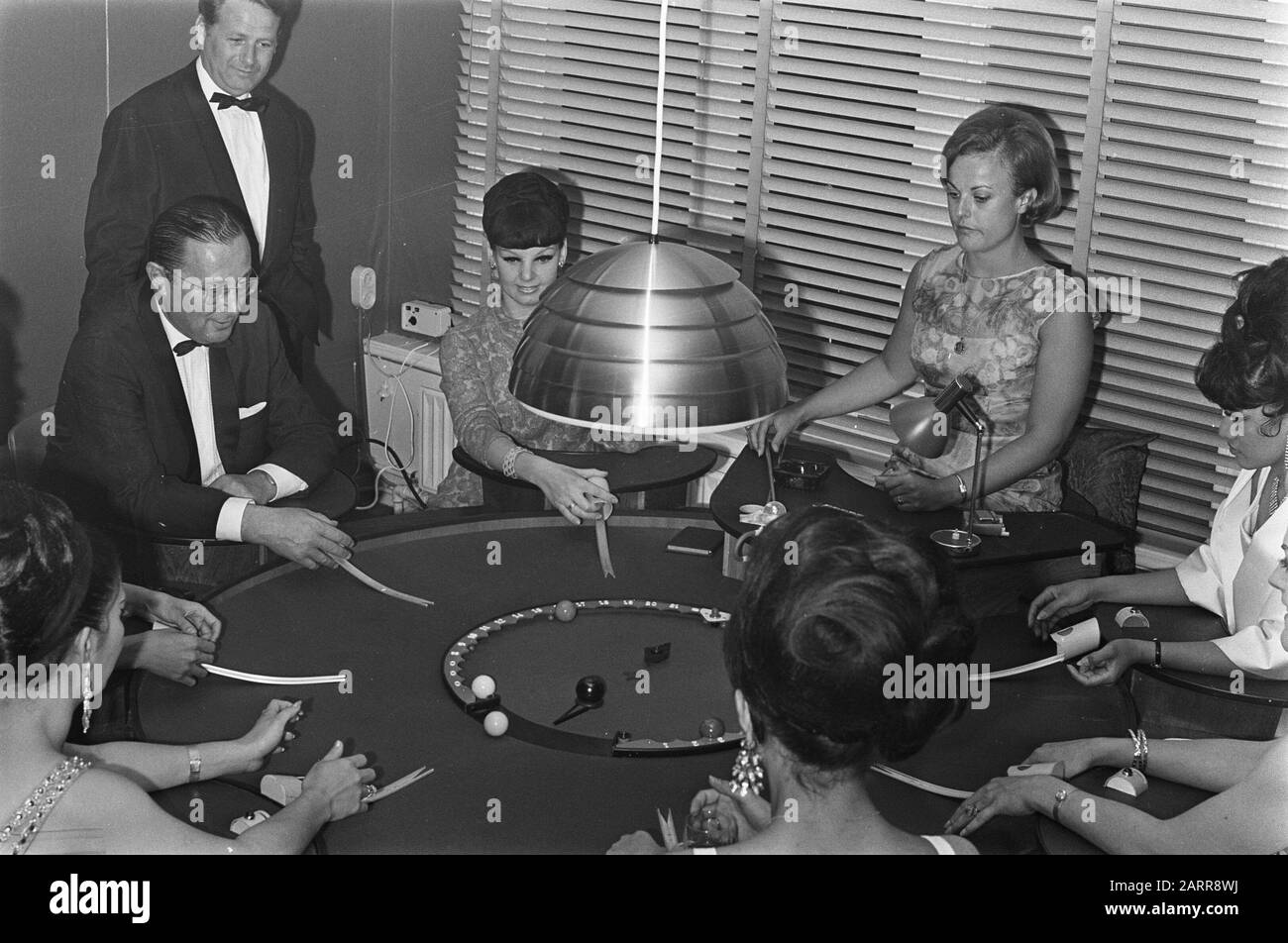 Roulette Table Casino Black and White Stock Photos & Images Alamy