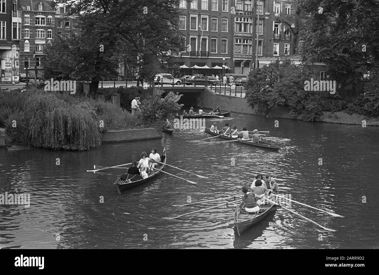 Rowing puzzle tour in Amsterdam canals Date August 24, 1974 Keywords CANTS, rowing Stock Photo