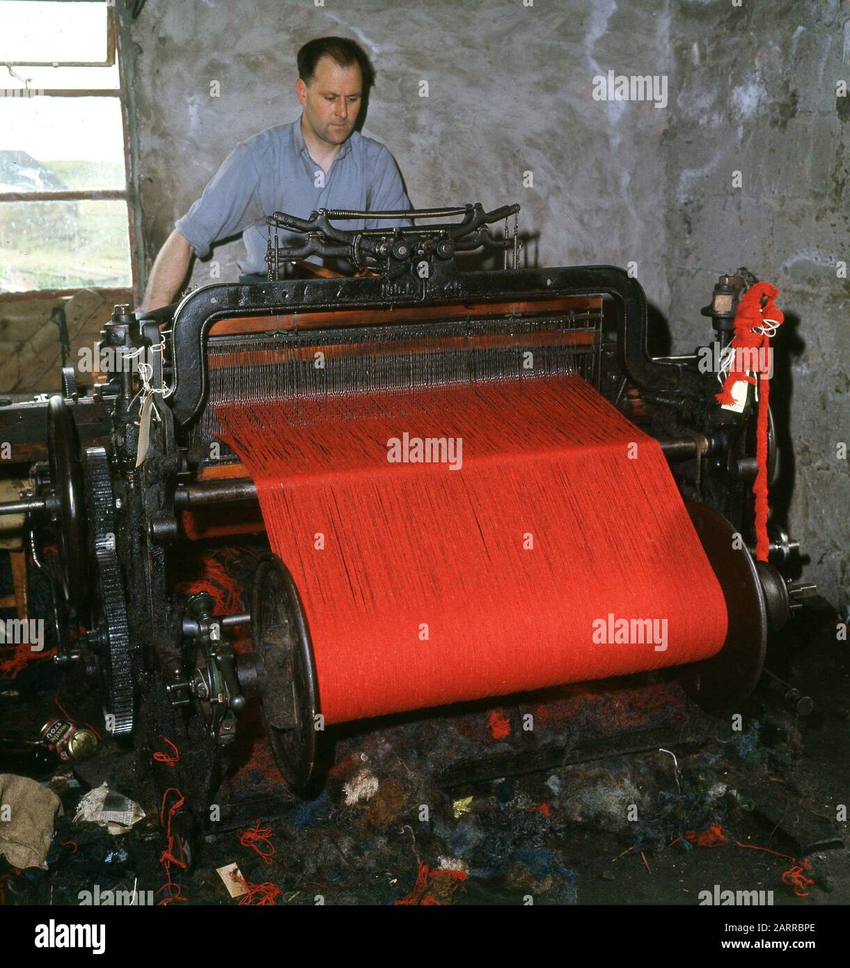 Hand loom weaver scotland hires stock photography and images Alamy