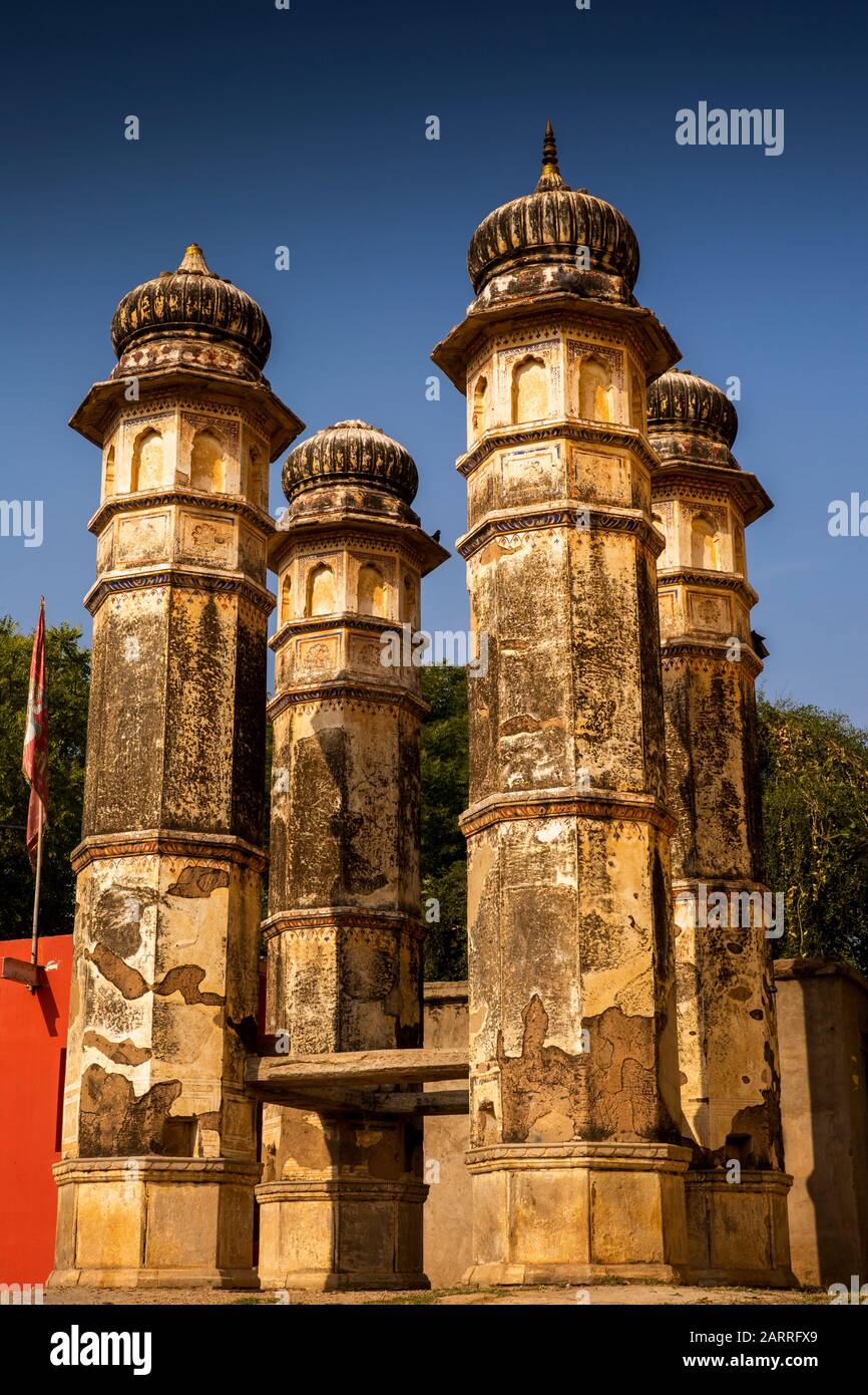 India, Rajasthan, Shekhawati, Nawalgarh, Chun Chowk, well behind