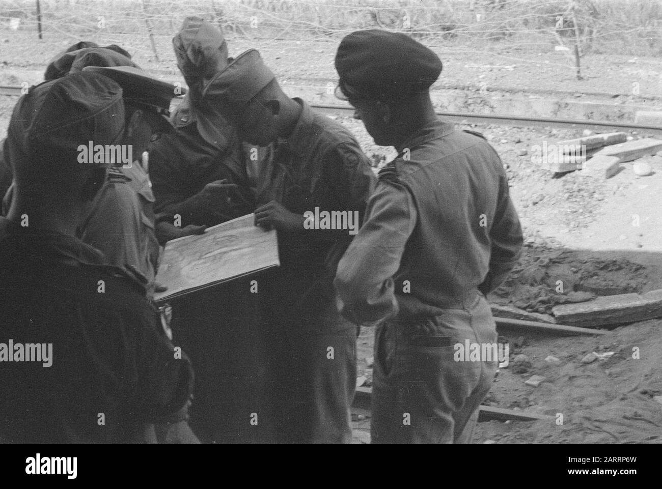 Visit Army Commander S.H. Railway along Bali, Timor and Surabaya S.H ...