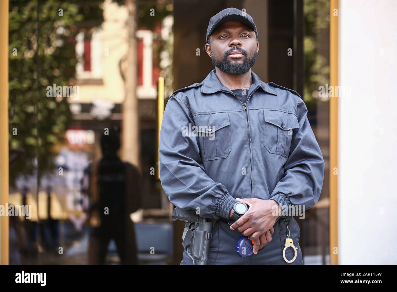 African-American security guard outdoors Stock Photo - Alamy