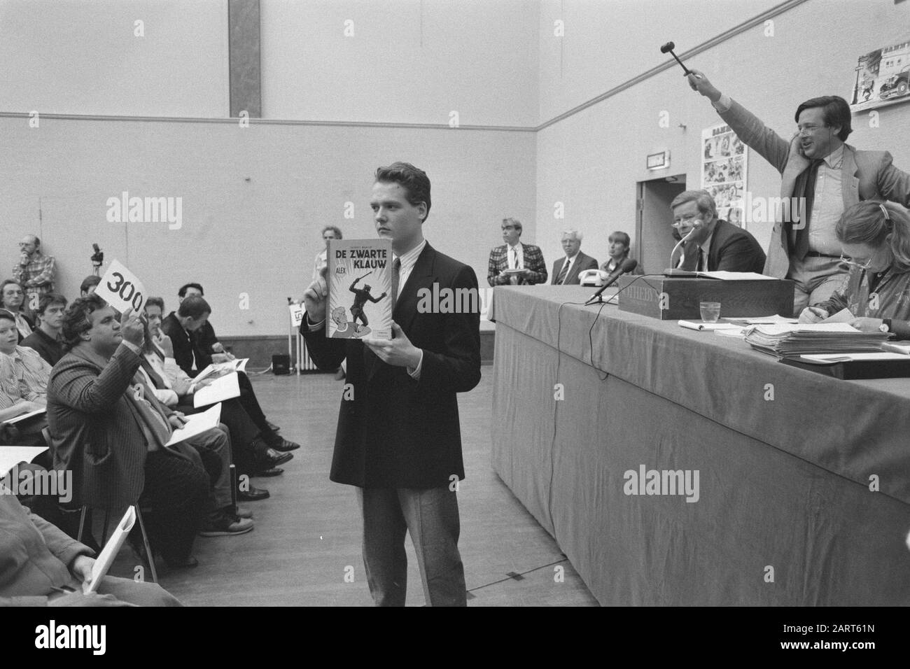 Book collectors heritage Black and White Stock Photos & Images - Alamy