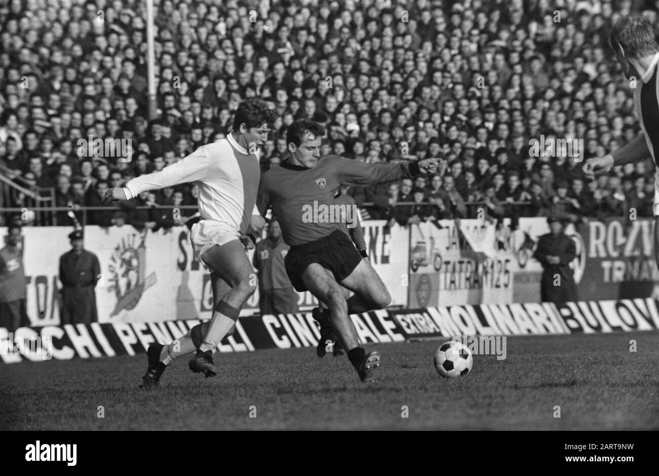 Final KNVB cup Ajax against NAC. Captain Henk Groot and the KNVB Cup Date:  June 14, 1961 Keywords: sport, football Institution name: AJAX, NAC Stock  Photo - Alamy