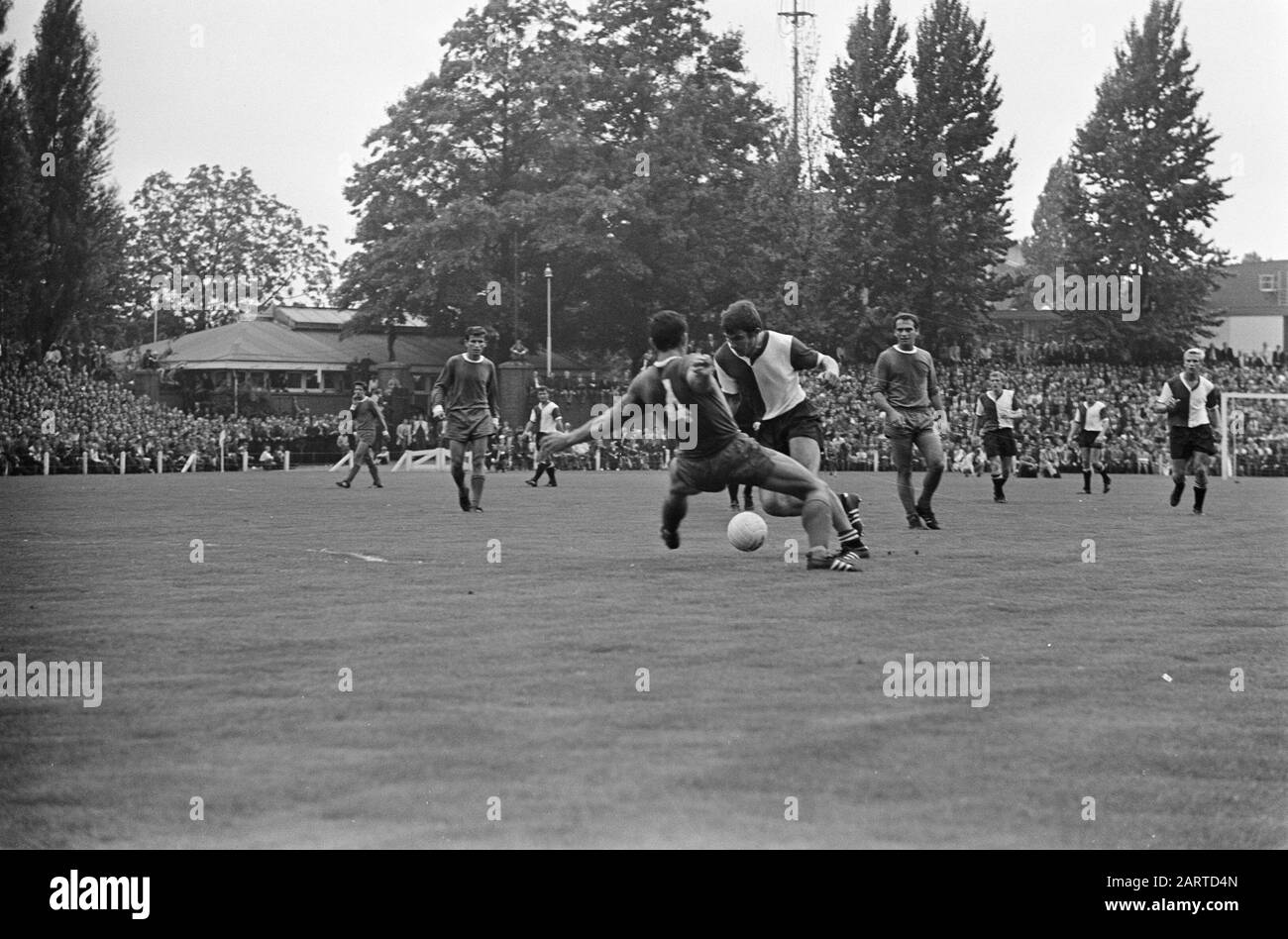 Feyenoord psv eindhoven Black and White Stock Photos & Images