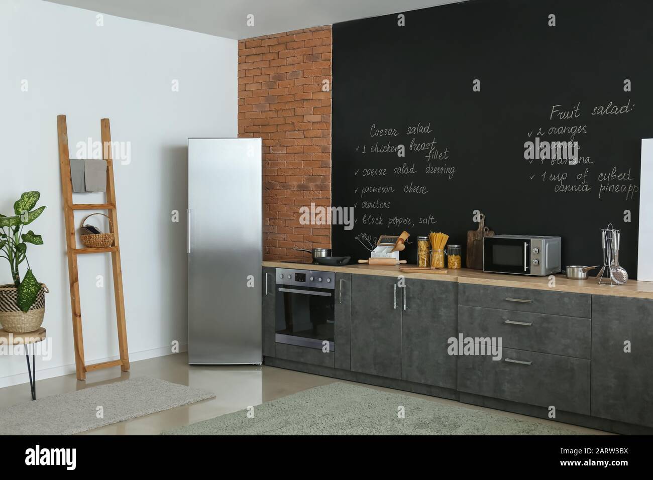 Interior of modern comfortable kitchen Stock Photo - Alamy