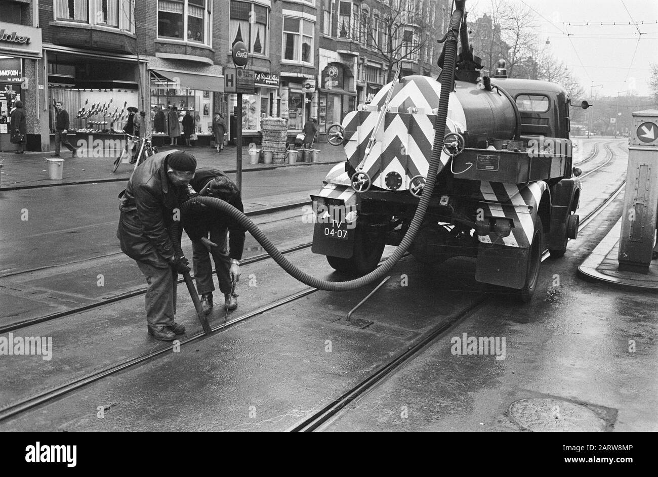 Vacuum cleaner for the RET in Rotterdam to suck dirt between rails Date: 22 January 1964 Location: Rotterdam, Zuid-Holland Keywords: RAILS, vacuum cleaners Stock Photo
