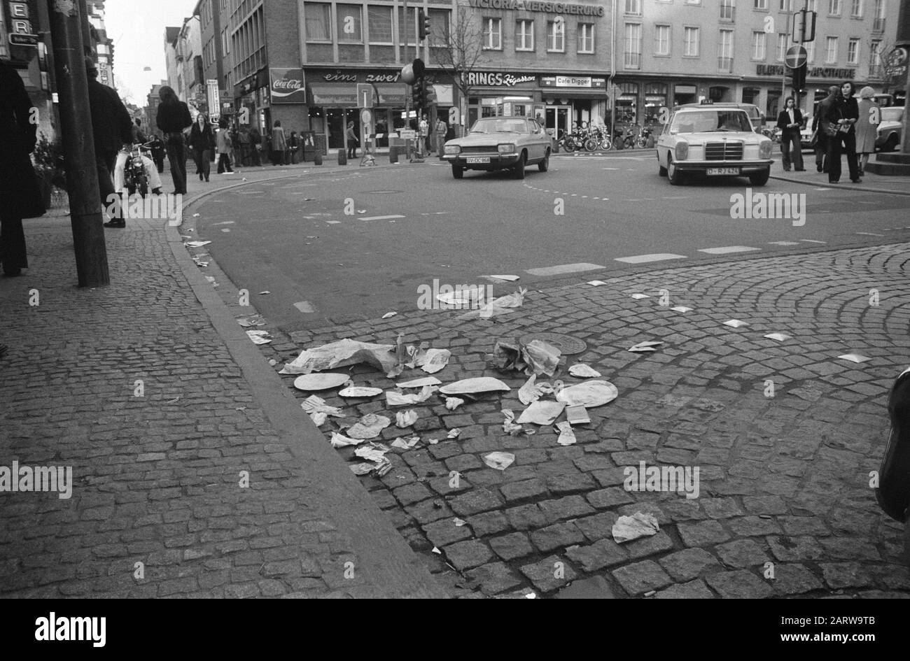 Strike in West Germany by mainly transport personnel  Street image Date: February 12, 1974 Location: Düsseldorf, West Germany Keywords: strikes Stock Photo