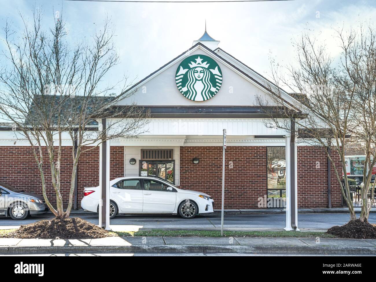 HICKORY, NC, USA-26 JAN 2020: A drive-through lane of a Starbucks. Stock Photo