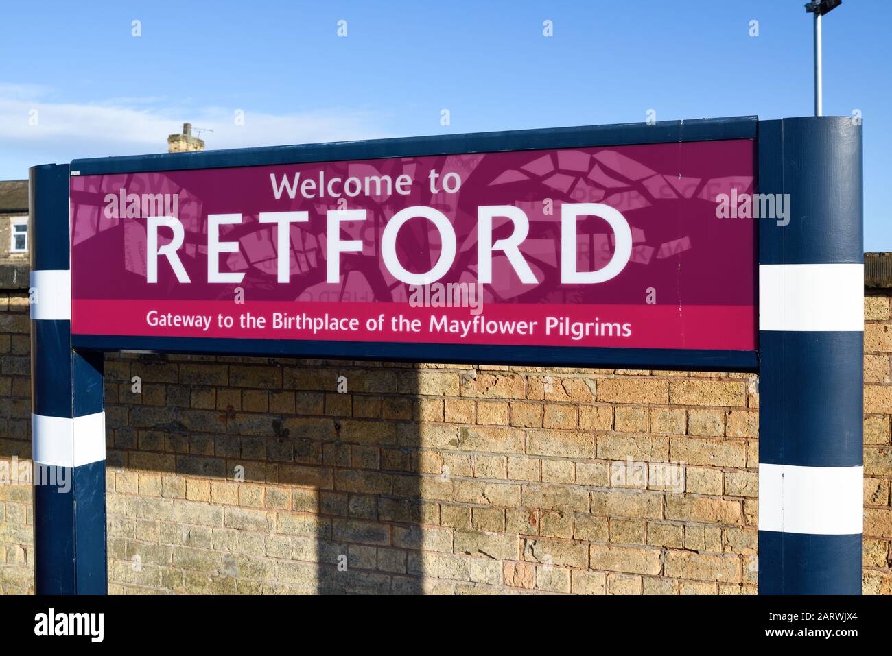 Retford Train Station Sign Gateway To Mayflower Pilgrims Fathers . Stock Photo