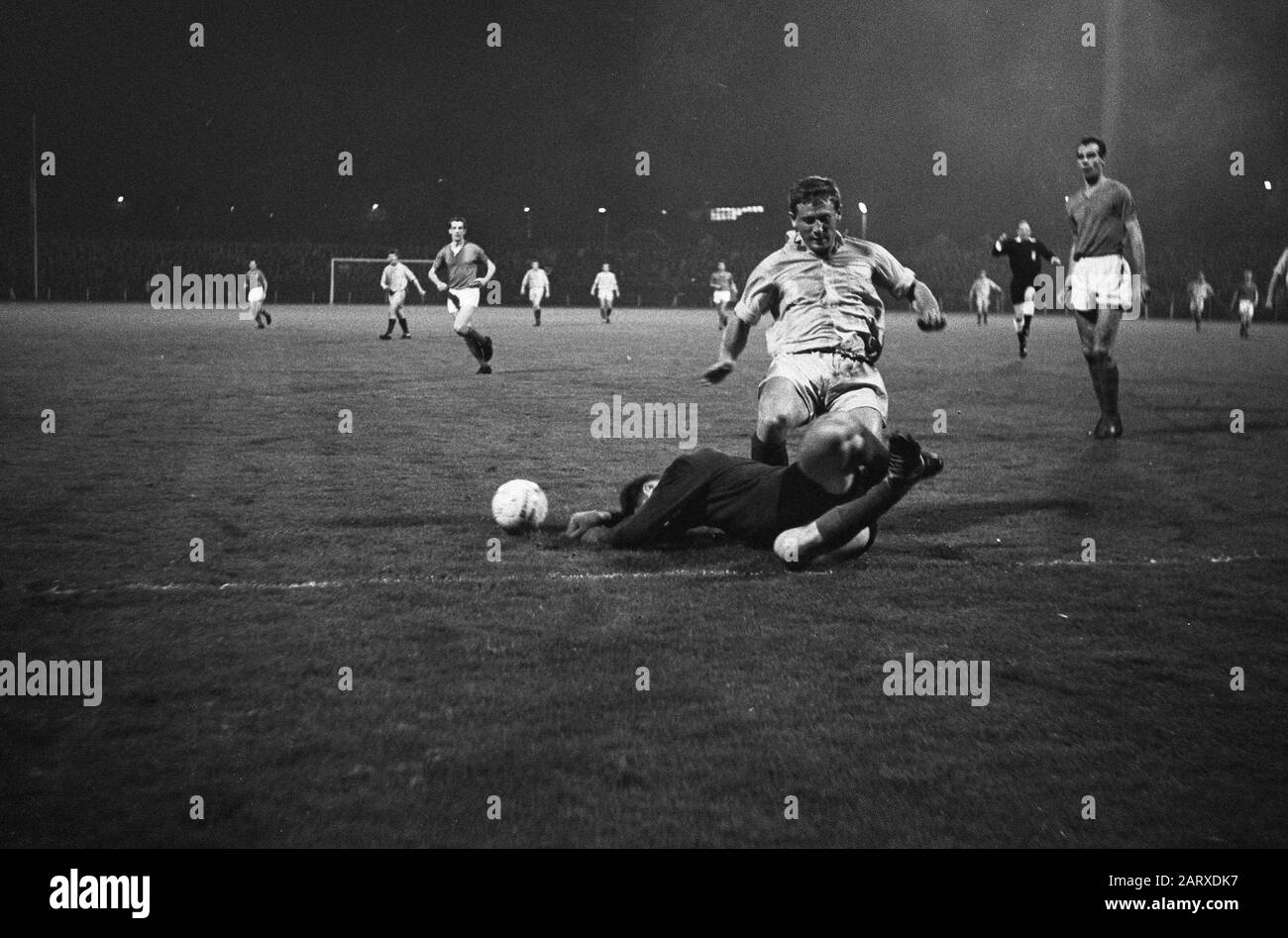 Standard liege goalkeeper Black and White Stock Photos & Images Alamy