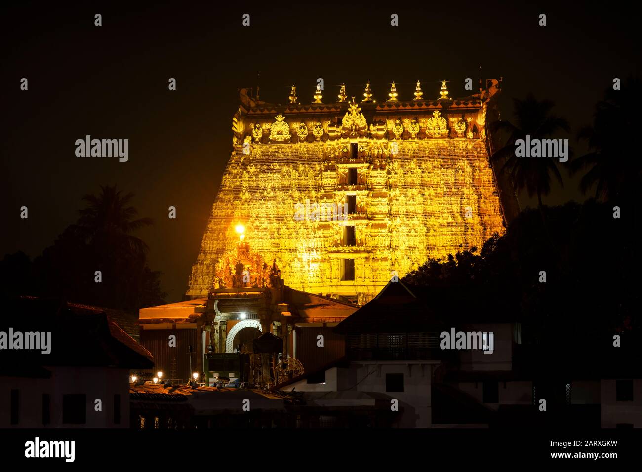 sree padmanabhaswamy temple and padmatheertham pond during lakshadeepam