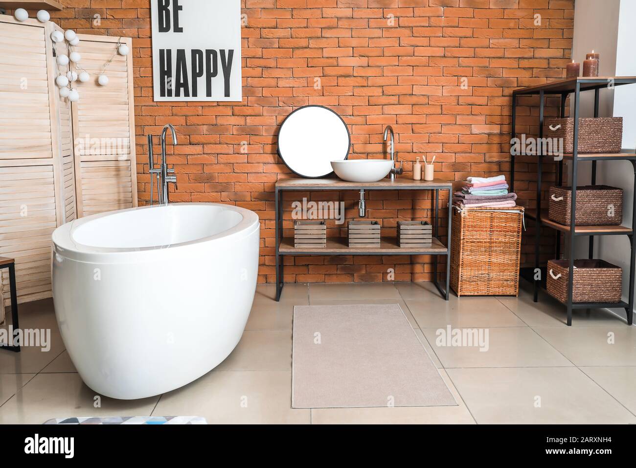Interior of modern comfortable bathroom Stock Photo Alamy