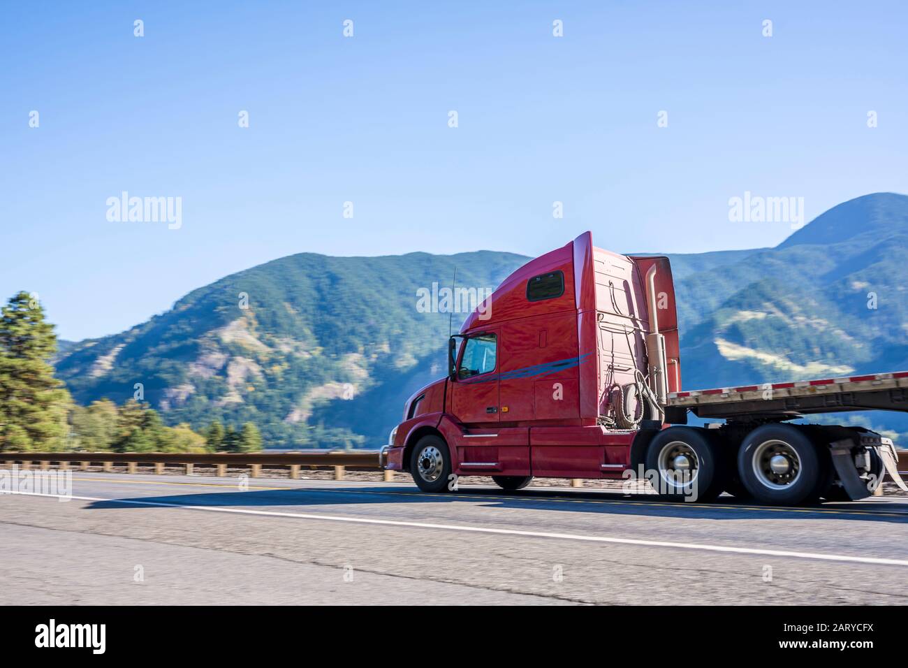 Big rig classic industrial heavy-duty red long haul diesel semi truck ...