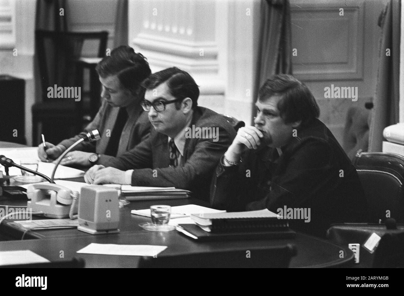 Second Chamber: Housing Date: December 9, 1976 Keywords: MPs ...
