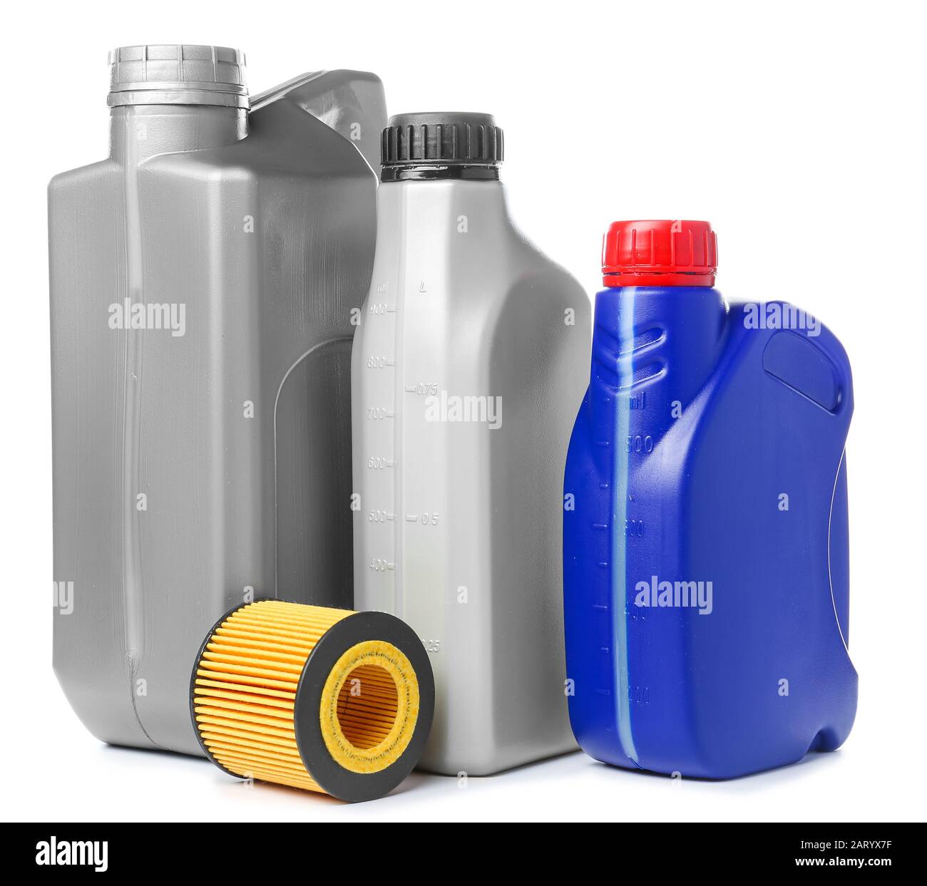 Canisters with car oil and filter on white background Stock Photo Alamy