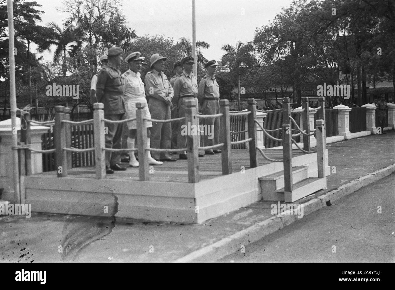 Celebrations in the transfer and withdrawal of British troops from Indonesia  [vnr brigade General Lauder, Admiral Pinke, Lieutenant Governor General Van Mook, Army commander Spoor and general Kengen] Date: 22 November 1946 Location: Batavia, Indonesia, Jakarta, Dutch East Indies Stock Photo