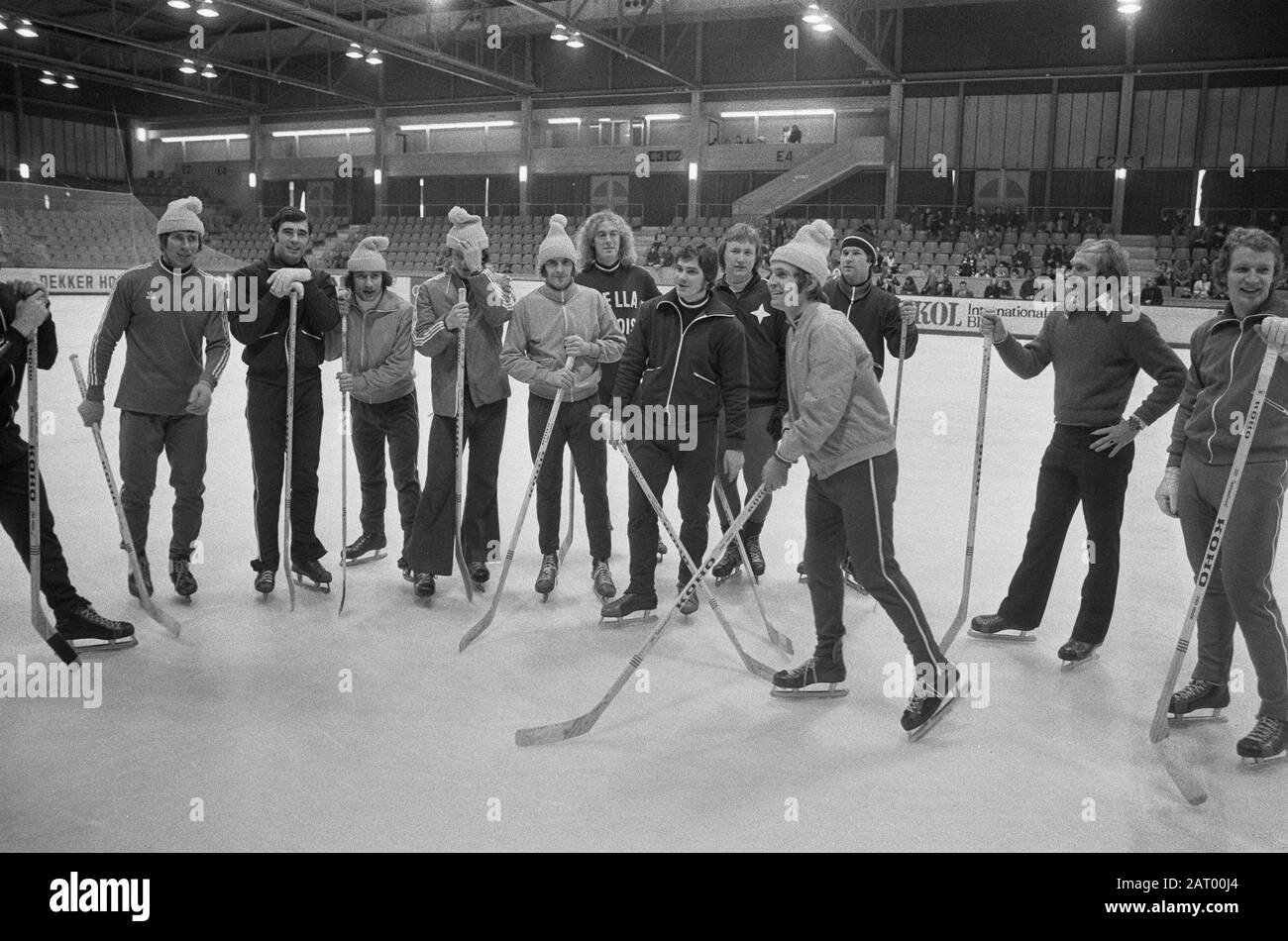 The competitions of the WISO, a professional skating organization, have been cancelled  WISO skaters go hockey after the cancellation; among others Erhard Keller, Kees Verkerk and Jan Bols Date: 8 December 1973 Location: Den Haag, South-Holland Keywords: ice hockey, skating Personal name: Bols, Jan, Keller, Erhard, Verkerk, Kees Stock Photo