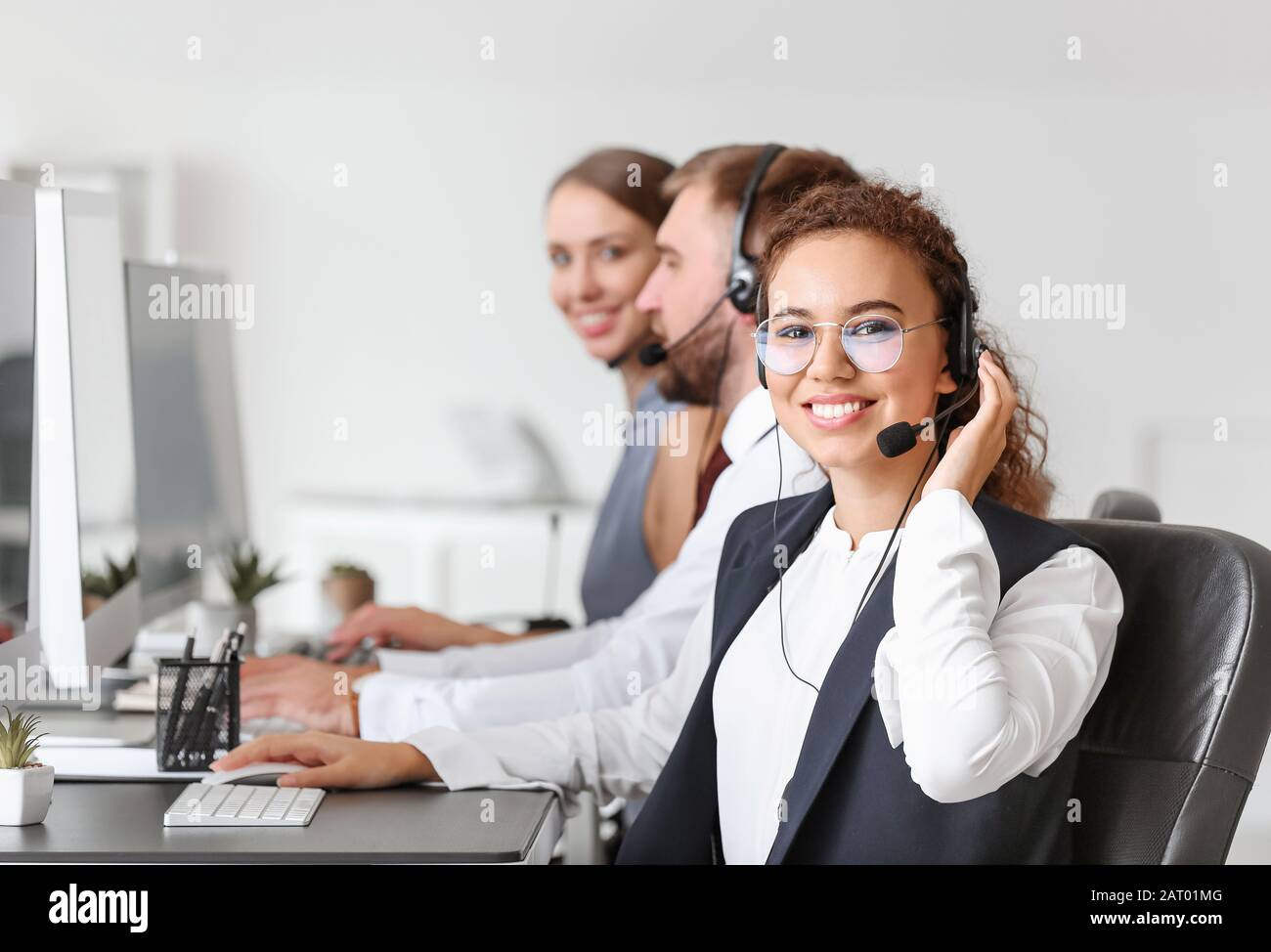 Portrait technical support agents hi-res stock photography and images ...