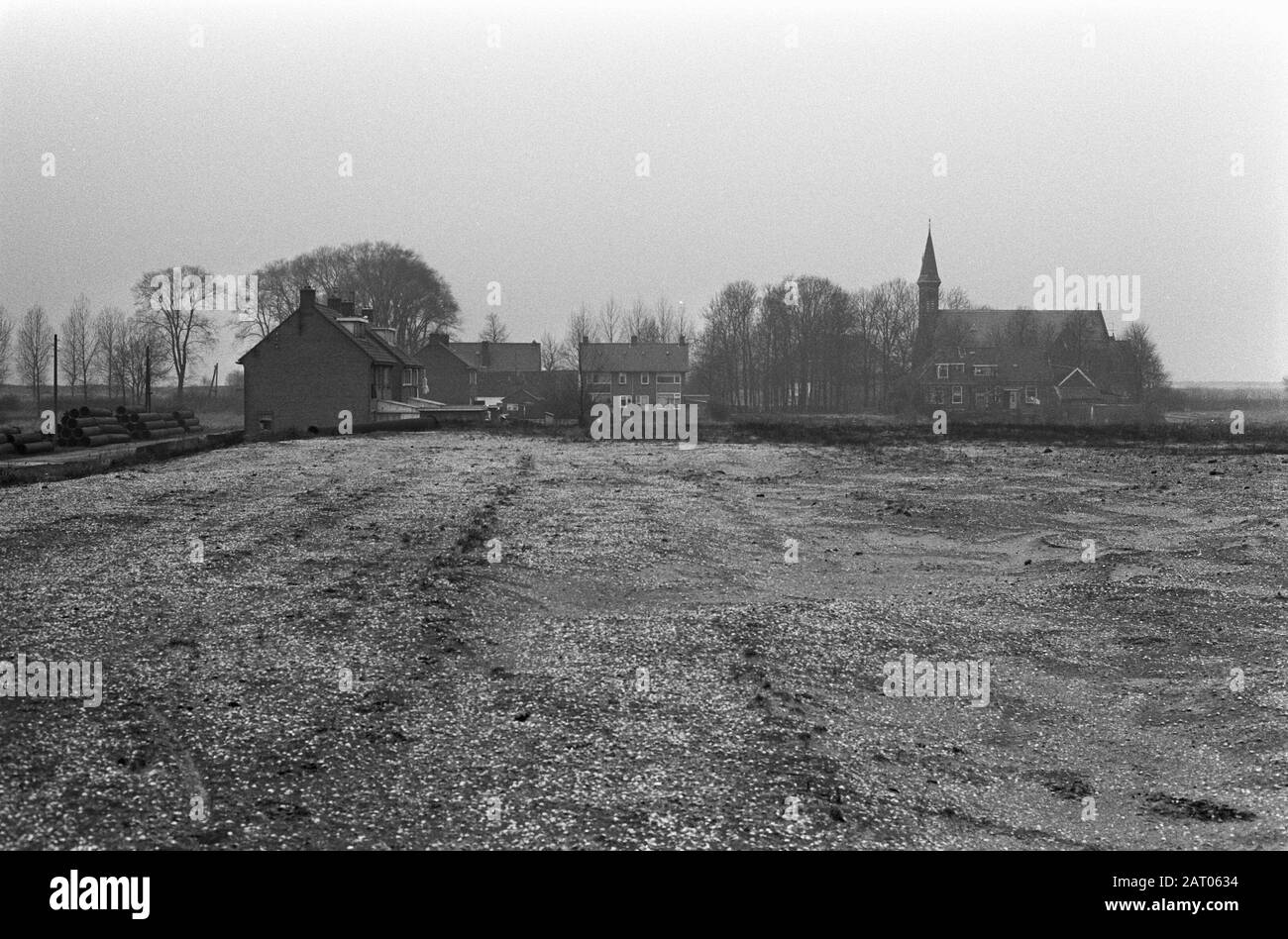 Dorp Ruigoord (near Halfweg in the IJ-polder) is going to disappear  villages Annotation: Recording is from earlier date than publication Date: 17 June 1973 Location: Halfweg, Ruigoord Keywords: villages Stock Photo