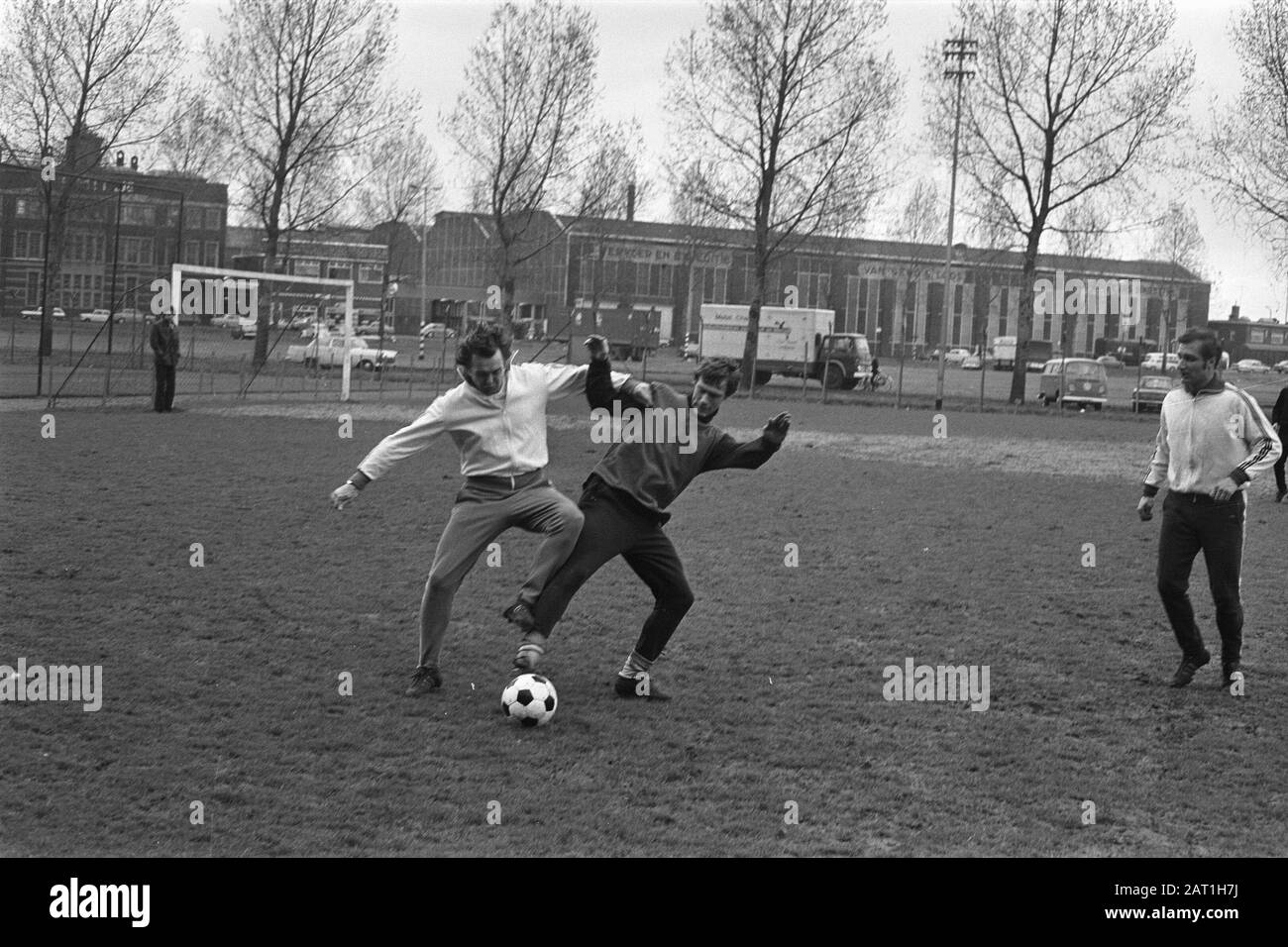 Training Feijenoord  Ernst Happel (l) en Henk Wery (r) during training Date: 23 april 1970 Location: Rotterdam, South-Holland Keywords: trainers, trainers, football Personnel: Happel, Ernst, Wery, Henk Institution name: Feyenoord Stock Photo