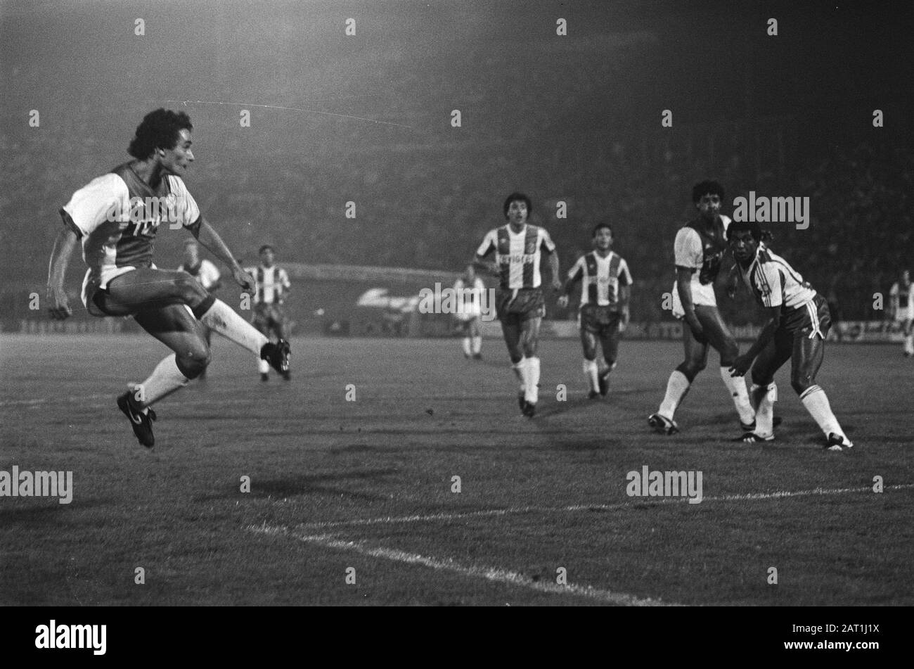 Europa Cup I Ajax against Porto 0-0; game moments Date: October 2, 1985  Keywords: sport, football Institution name: AJAX Stock Photo - Alamy