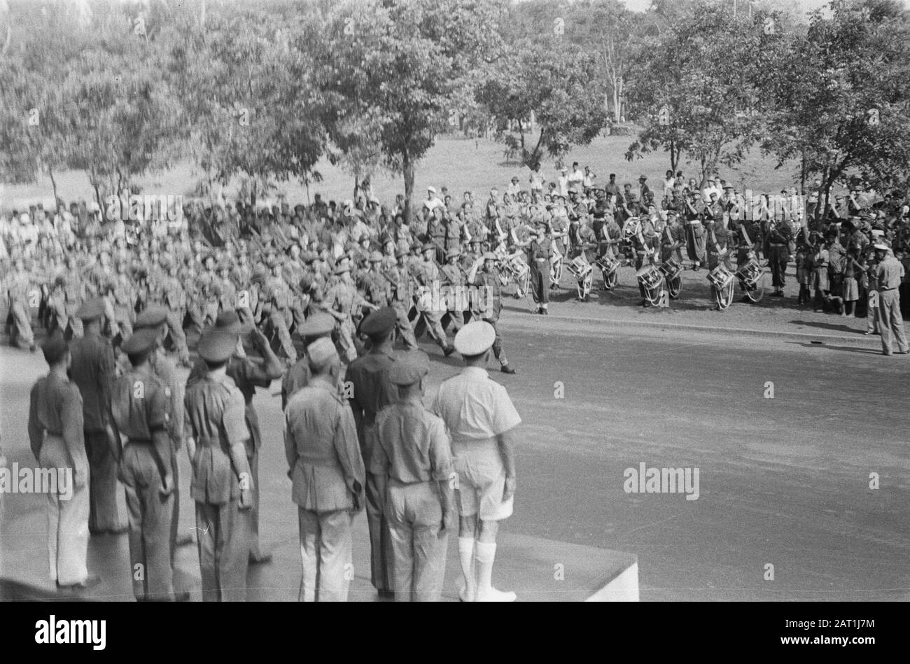 Parade for the English General Montagu Stopford Weapon fireplace and ...