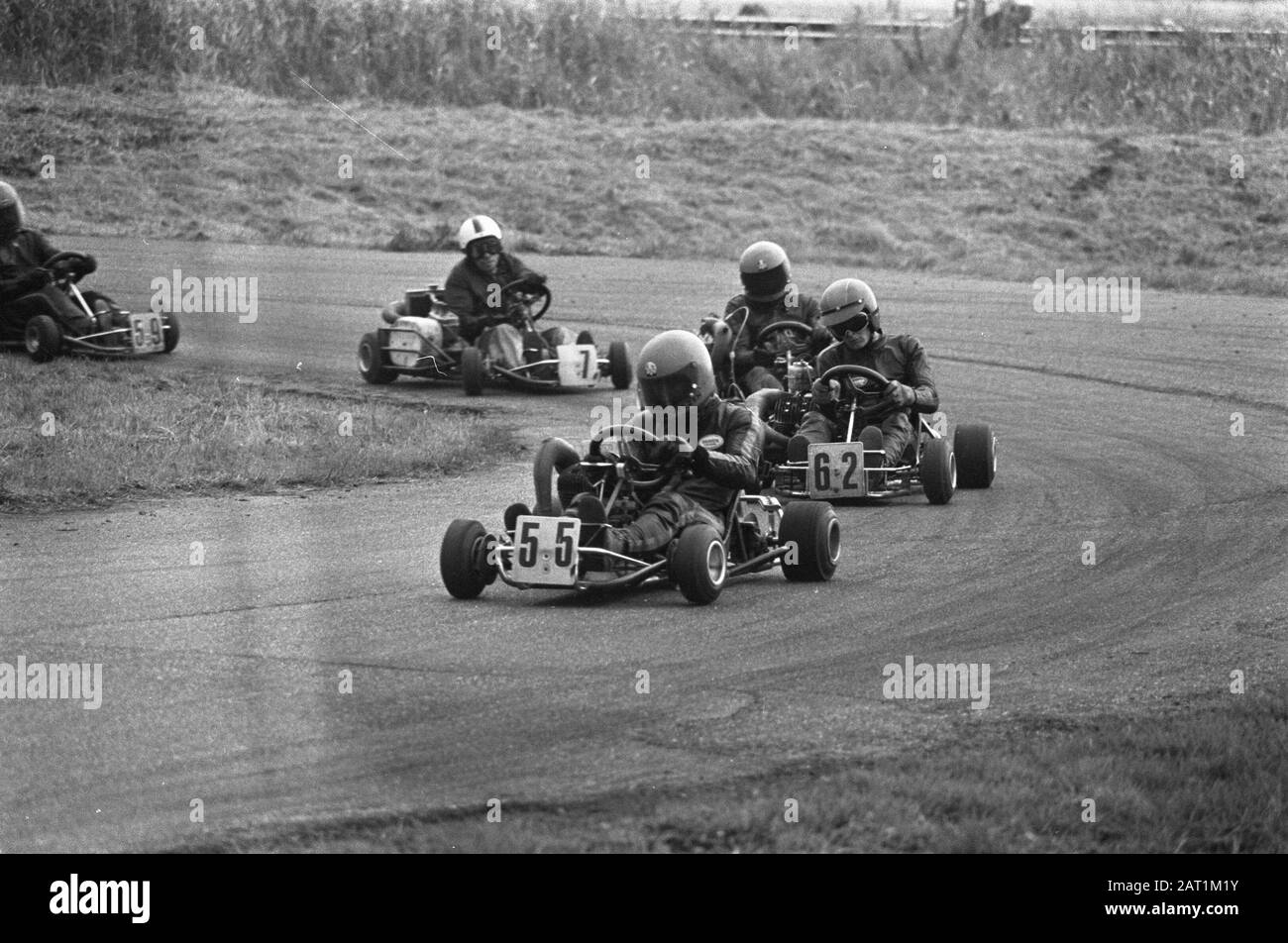 European Championships Karting: 55 Ben van Velsen, 62 Henk Andeweg, 54 Aad van Daalen, 7 German Hans Scharenberg Date: 14 September 1975 Keywords: CHAMPIONIES, karting Stock Photo